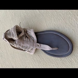 Women’s sandals